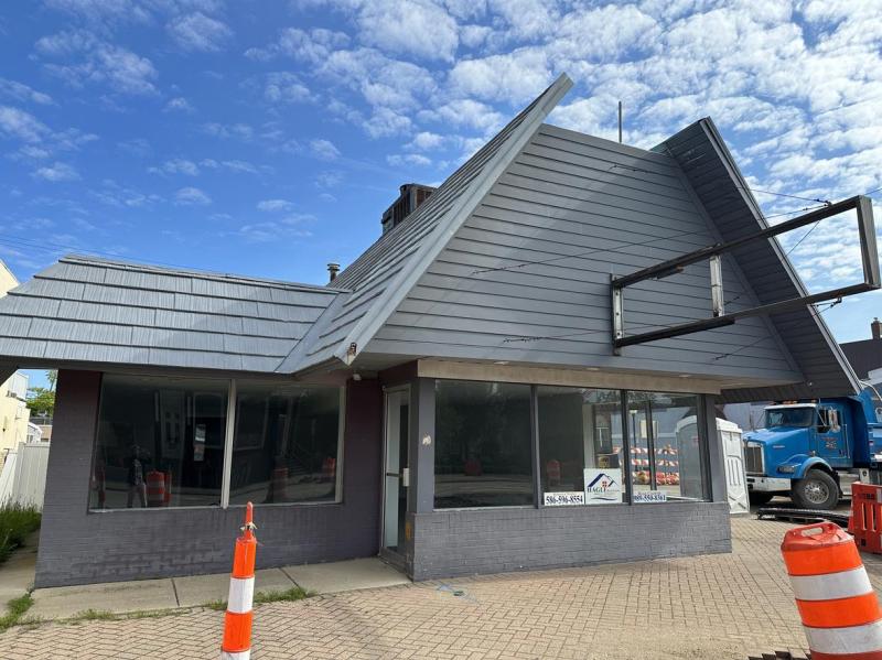 COMMERCIAL LISTING 799240003