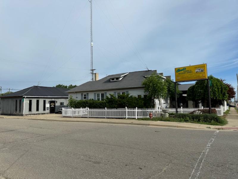 500,000; Chuck's Towing & Recovery; 0.68 acres