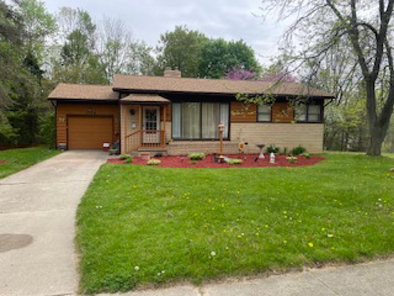 Real Estate Listings for Residential Properties